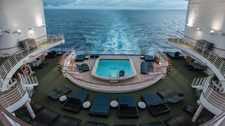 Navigating Your Way to the Perfect Cruise Ship Experience